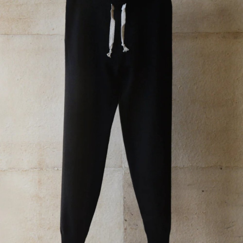 EYN VAS 100% Cashmere Joggers